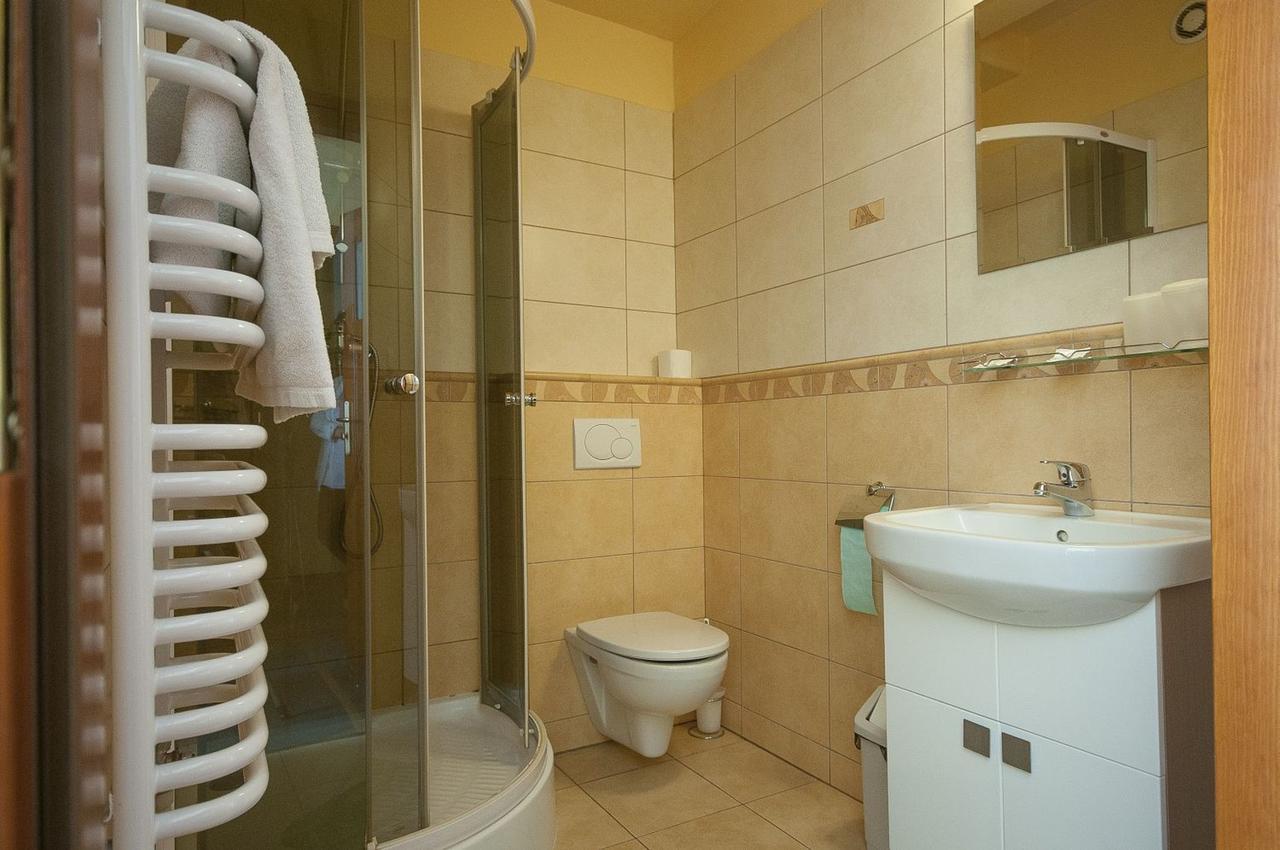 Hotel Restauracja Pod Parowozem Ostrowiec Świętokrzyski 외부 사진