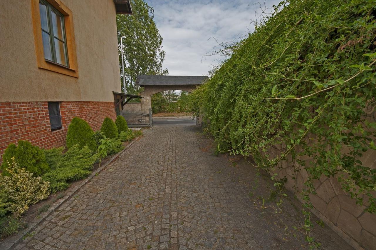 Hotel Restauracja Pod Parowozem Ostrowiec Świętokrzyski 외부 사진