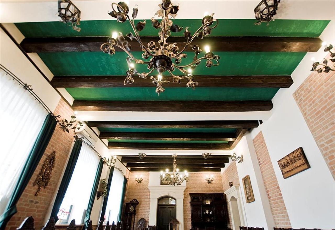 Hotel Restauracja Pod Parowozem Ostrowiec Świętokrzyski 외부 사진